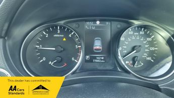 Nissan Qashqai 1.6 dCi Tekna SUV 5dr Diesel XTRON 2WD Euro 5 (s/s) (130 ps)