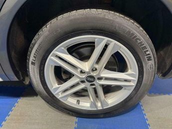 Audi Q5 2.0 Q5 S Line 45 TFSI MHEV Quattro Semi-Auto 4WD 5dr