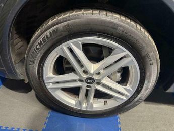 Audi Q5 2.0 Q5 S Line 45 TFSI MHEV Quattro Semi-Auto 4WD 5dr