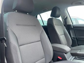 Volkswagen Golf 1.5 MATCH TSI EVO DSG