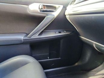 Lexus CT 1.8 200h Advance CVT Euro 5 (s/s) 5dr