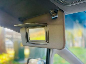 Honda Jazz 1.3h IMA HE Hatchback 5dr Petrol Hybrid CVT Euro 5 (102 ps)