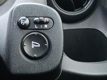 Honda Jazz 1.3h IMA HE Hatchback 5dr Petrol Hybrid CVT Euro 5 (102 ps)