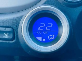 Honda Jazz 1.3h IMA HE Hatchback 5dr Petrol Hybrid CVT Euro 5 (102 ps)