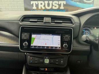 Nissan Leaf 40kWh Tekna Auto 5dr