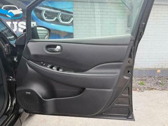 Nissan Leaf 40kWh Tekna Auto 5dr