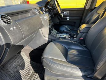 Land Rover Discovery SDV6 HSE
