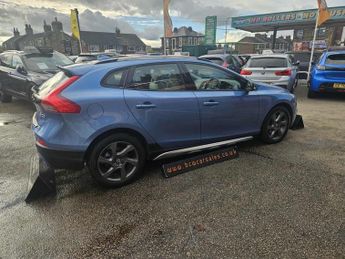 Volvo V40 D3 CROSS COUNTRY SE NAV