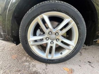 Audi Q3 2.0 TDI S line S Tronic quattro Euro 5 (s/s) 5dr