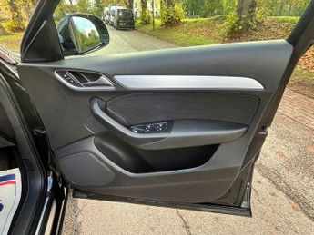 Audi Q3 2.0 TDI S line S Tronic quattro Euro 5 (s/s) 5dr