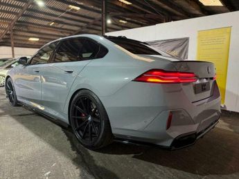 BMW 5 SERIES 3.0 550e 22.1kWh M Sport Pro Steptronic xDrive Euro 6 (s/s) 4dr