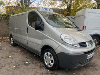 Renault Trafic LL29 DCI + LAST OWNER 12 YEARS SUPERB +LOW MILES