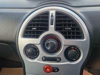 Renault Modus 1.6 VVT Dynamique 5dr