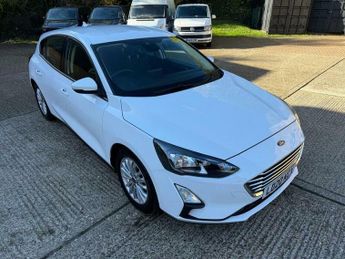 Ford Focus 1.0T EcoBoost Titanium Auto Euro 6 (s/s) 5dr