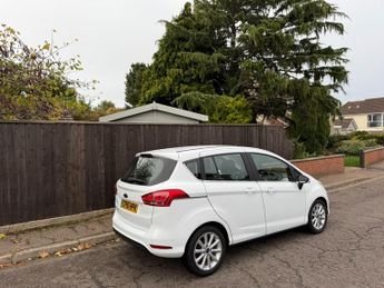 Ford B-Max TITANIUM