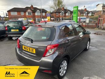 Toyota Yaris 1.33 Dual VVT-i TR Hatchback 5dr Petrol Multidrive S Euro 5 (101