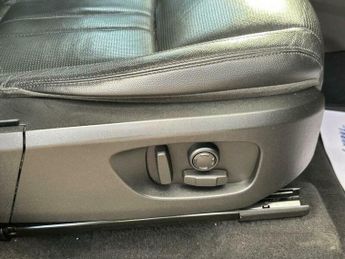 Land Rover Discovery Sport 2.0 TD4 HSE Black Auto 4WD Euro 6 (s/s) 5dr