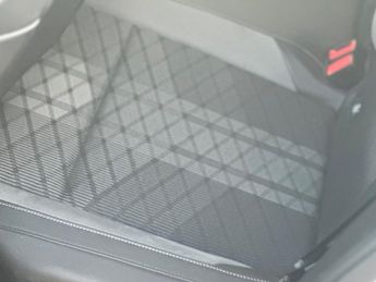 Volkswagen Golf 1.5 eTSI MHEV R-Line Hatchback 5dr Petrol Hybrid DSG Euro 6 (s/s