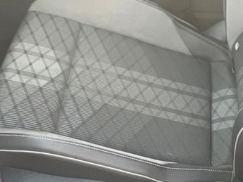 Volkswagen Golf 1.5 eTSI MHEV R-Line Hatchback 5dr Petrol Hybrid DSG Euro 6 (s/s