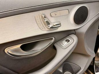 Mercedes-Benz C Class 2.1 C220 BlueTEC AMG Line (Premium) G-Tronic+ Euro 6 (s/s) 4dr