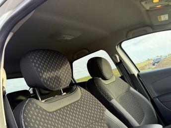 Renault Captur 1.2 TCe ENERGY Dynamique S Nav EDC Euro 6 (s/s) 5dr