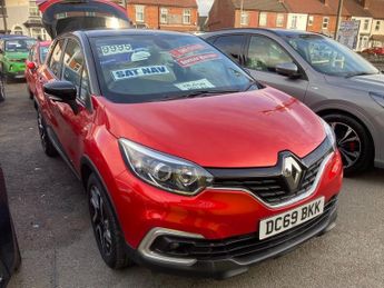 Renault Captur 0.9 TCe ENERGY Iconic SUV 5dr Petrol Manual Euro 6 (s/s) (90 ps)