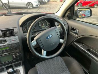 Ford Mondeo 1.8i Zetec 5dr