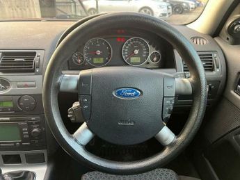 Ford Mondeo 1.8i Zetec 5dr