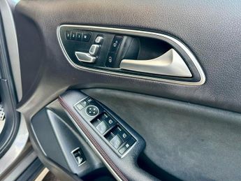 Mercedes GLA Class GLA 250 4MATIC AMG LINE PREMIUM PLUS