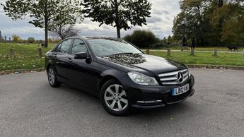 Mercedes C Class 1.6 C180 BlueEfficiency Executive SE Saloon 4dr Petrol G-Tronic+