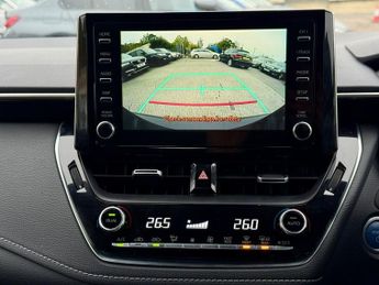 Toyota Corolla ICON TECH