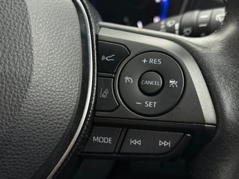 Toyota Corolla ICON TECH