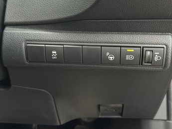 Toyota Corolla ICON TECH