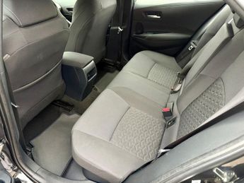 Toyota Corolla ICON TECH