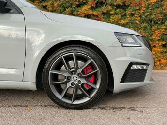Skoda Octavia 2.0 TSI vRS DSG Euro 6 (s/s) 5dr