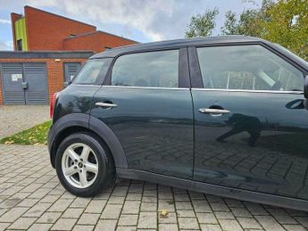 MINI Countryman 2.0 Cooper D Auto ALL4 Euro 5 5dr