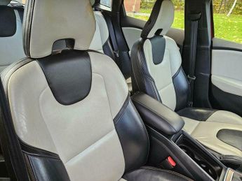 Volvo V40 1.6 D2 Lux Powershift Euro 5 (s/s) 5dr
