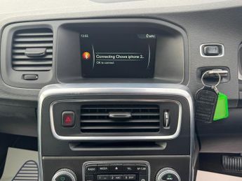 Volvo V60 2.4 D5 SE Lux Nav Estate 5dr Diesel Geartronic Euro 5 (215 ps)