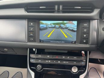 Jaguar XF 2.0d R-Sport Sportbrake 5dr Diesel Auto Euro 6 (s/s) (180 ps)