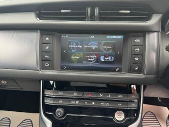 Jaguar XF 2.0d R-Sport Sportbrake 5dr Diesel Auto Euro 6 (s/s) (180 ps)