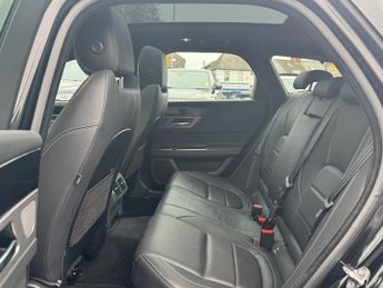 Jaguar XF 2.0d R-Sport Sportbrake 5dr Diesel Auto Euro 6 (s/s) (180 ps)