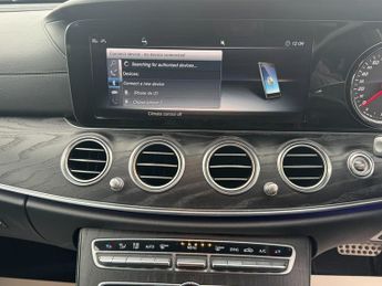 Mercedes-Benz E Class 2.0 E220d AMG Line Estate 5dr Diesel G-Tronic+ Euro 6 (s/s) (194