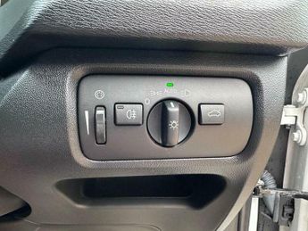 Volvo V40 1.6 D2 R-Design Lux Powershift Euro 5 (s/s) 5dr