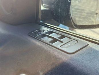 Land Rover Discovery Sport 2.0 TD4 SE Tech Auto 4WD Euro 6 (s/s) 5dr