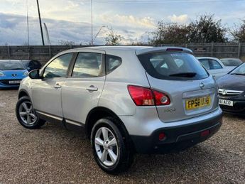 Nissan Qashqai 2.0 Acenta CVT 5dr