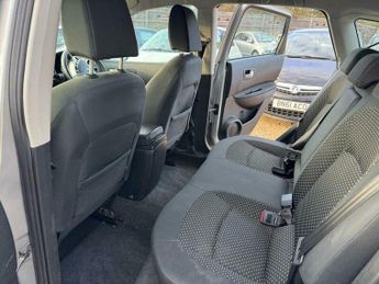 Nissan Qashqai 2.0 Acenta CVT 5dr