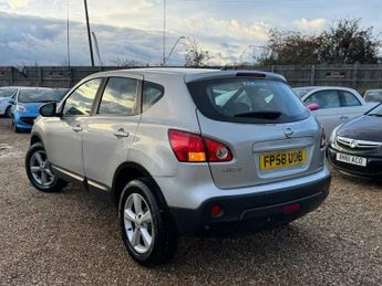 Nissan Qashqai 2.0 Acenta CVT 5dr