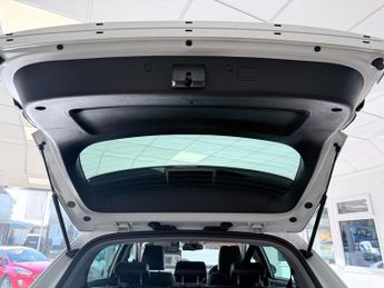 Kia Sportage CRDI 4 ISG SAT NAV PANO ROOF AUTO FSH