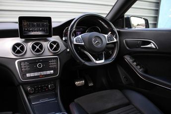 Mercedes CLA CLA 180 AMG LINE EDITION