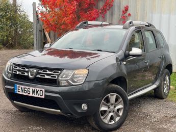 Dacia Duster 1.2 TCe Laureate SUV 5dr Petrol Manual Euro 6 (s/s) (125 ps)